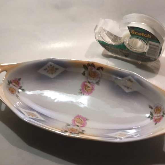 Vintage Porcelain two handled serving dish - Picture 5 of 8